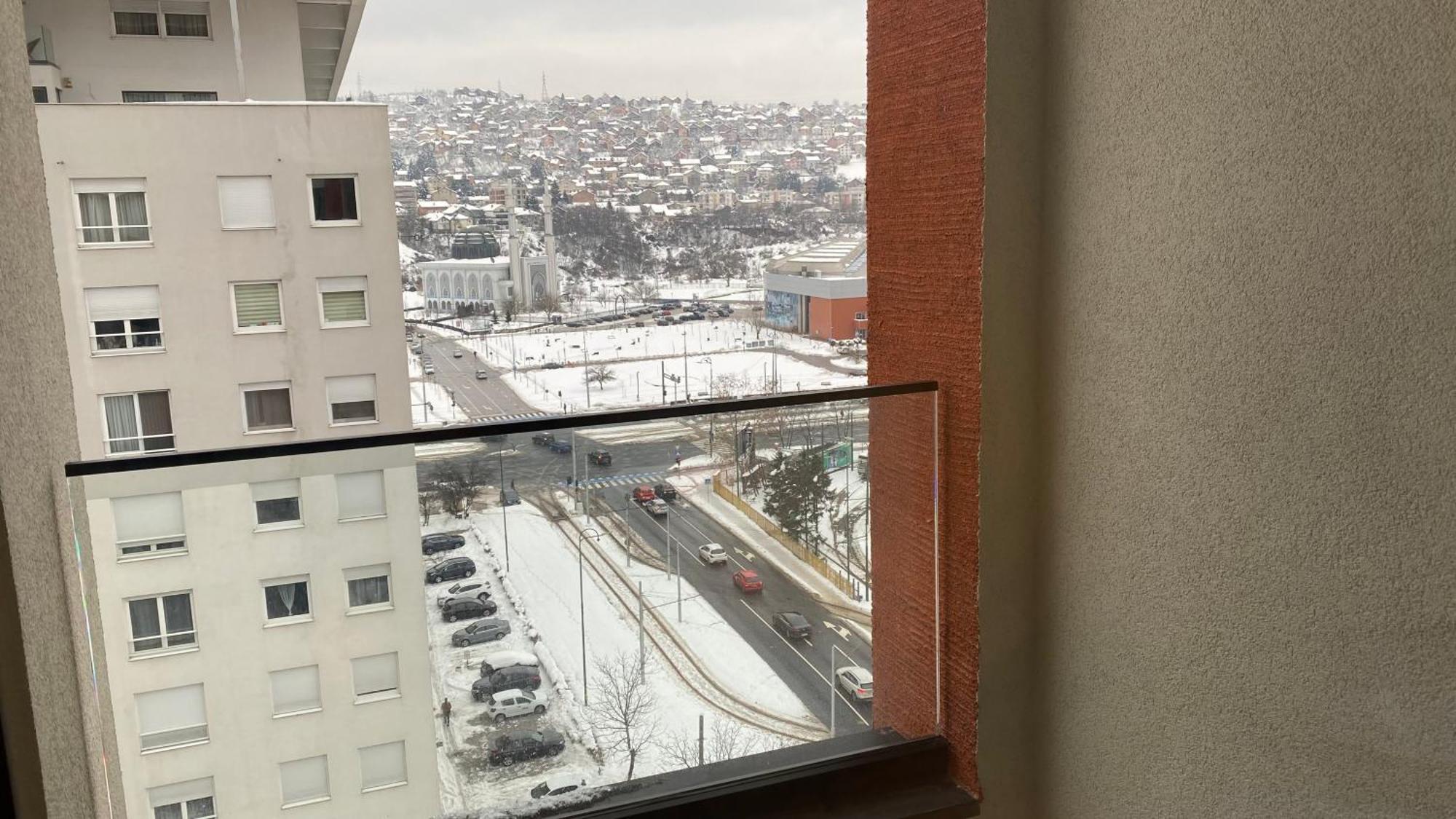 Aavenue Apartment